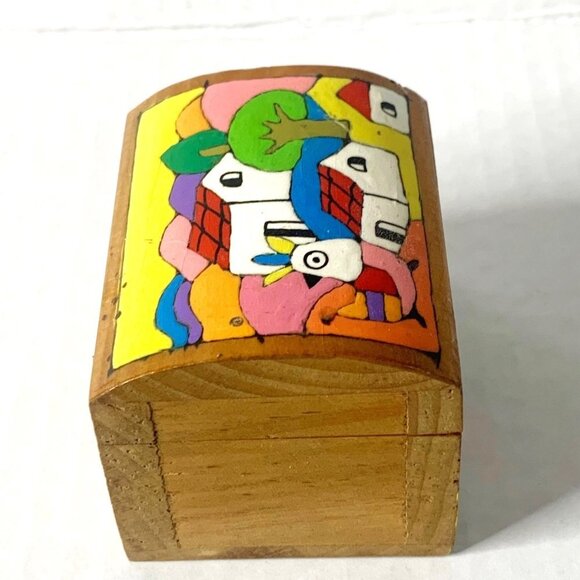 Mexican Guerrero Carved Wooden Trinket Box With Leather Hinges - Picture 4 of 12